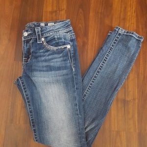 Miss Me MidRise Easy Skinny Jeans Size 27